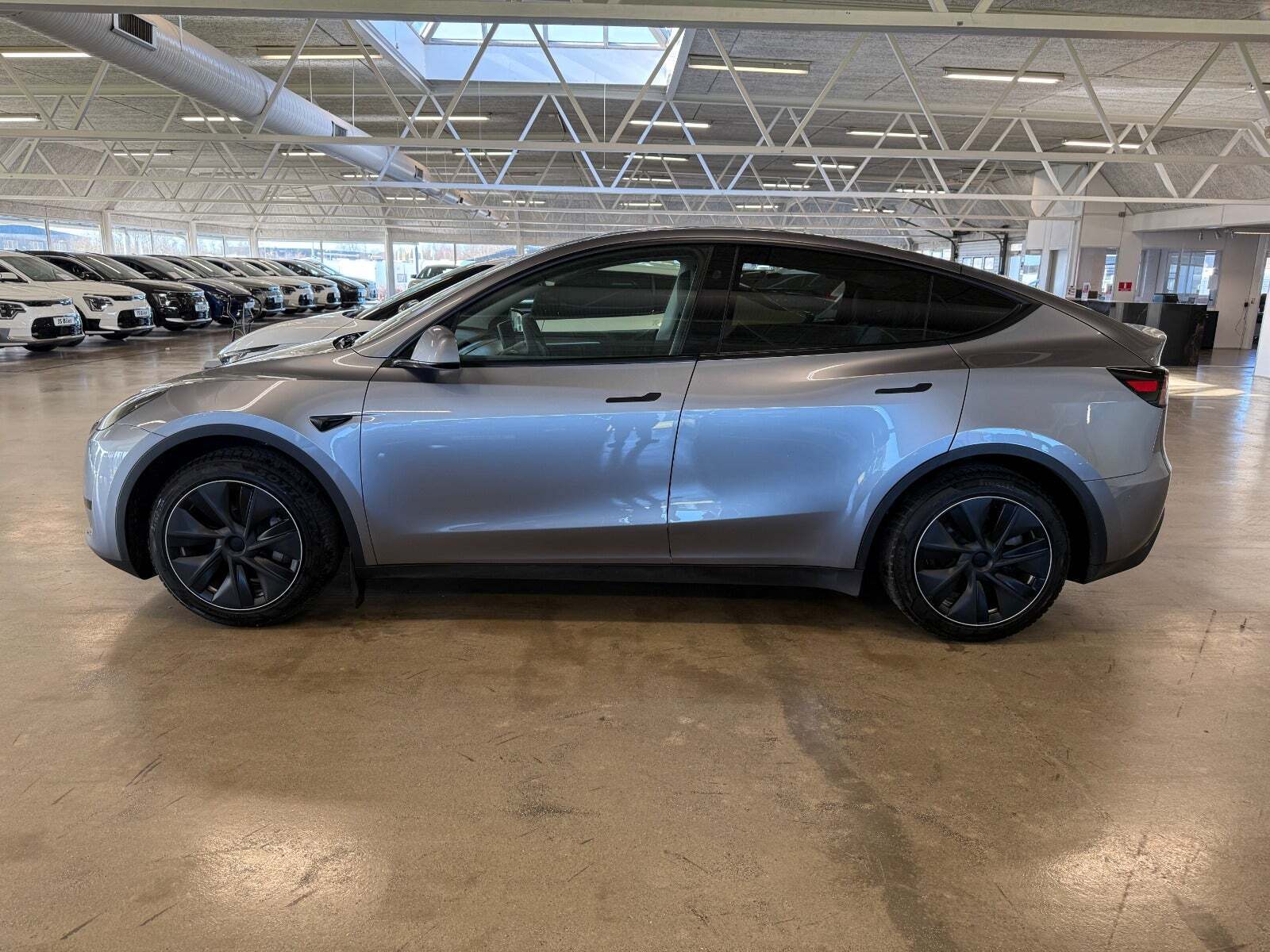 Tesla Model Y Long Range RWD
