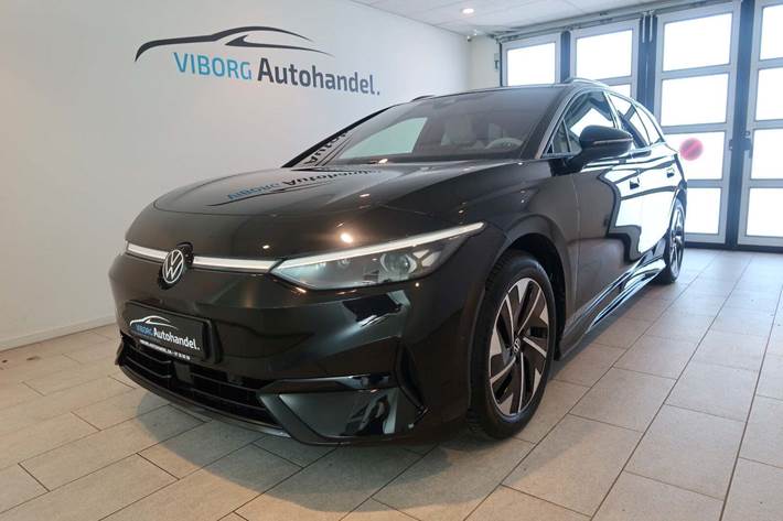 Sort VW ID.7 fra 2025 set udefra