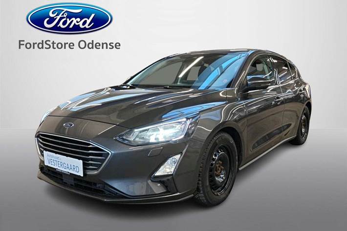 Grå Ford Focus fra 2021 set udefra