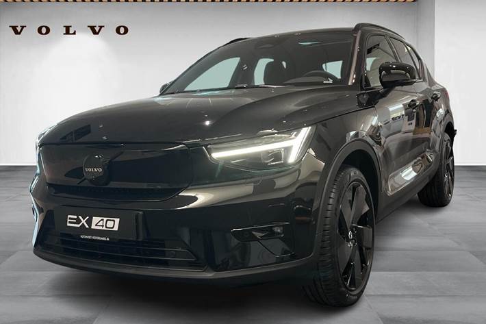 Sort Volvo EX40 fra 2026 set udefra