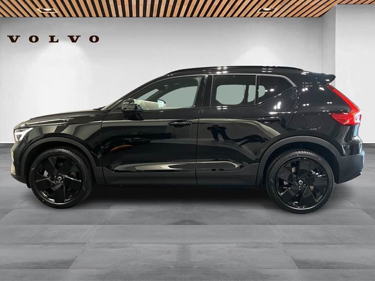 Volvo EX40 Extended Range Black Edition Excess