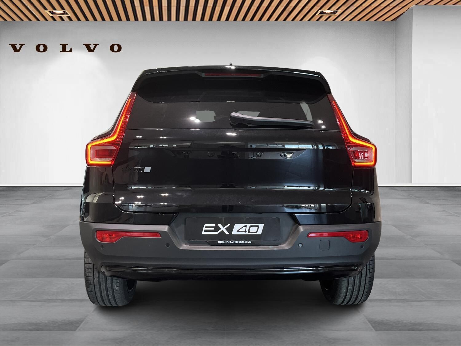 Volvo EX40 Extended Range Black Edition Excess