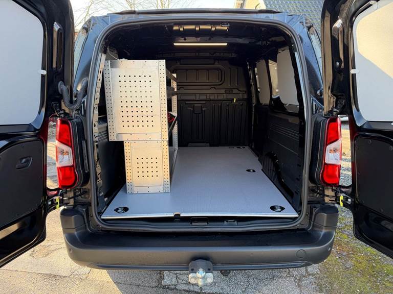 Peugeot e-Partner 50 L2V2 Plus Van