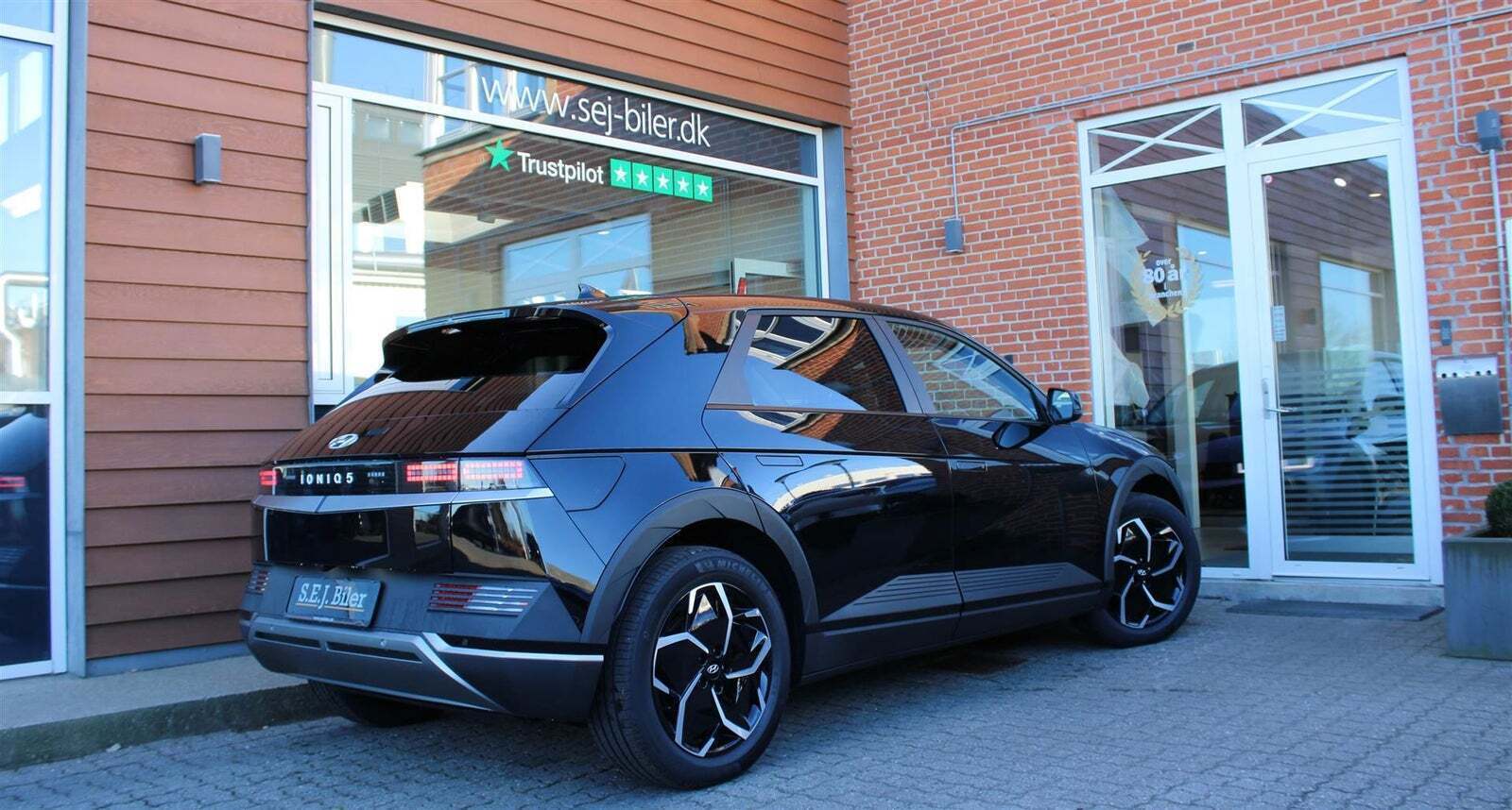 Sort Hyundai Ioniq 5 fra 2023