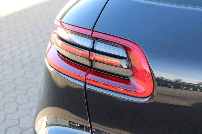 Sort Porsche Macan S fra 2015