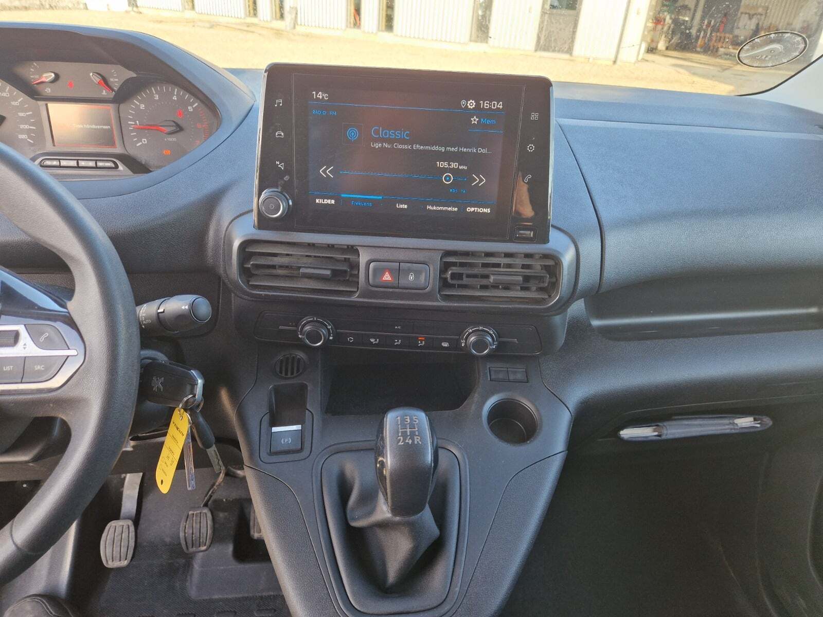 undefined Peugeot Partner fra 2020