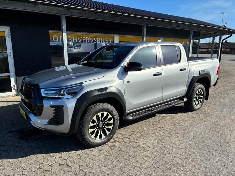 Toyota HiLux 2,8 D GR Sport Db.Kab aut.