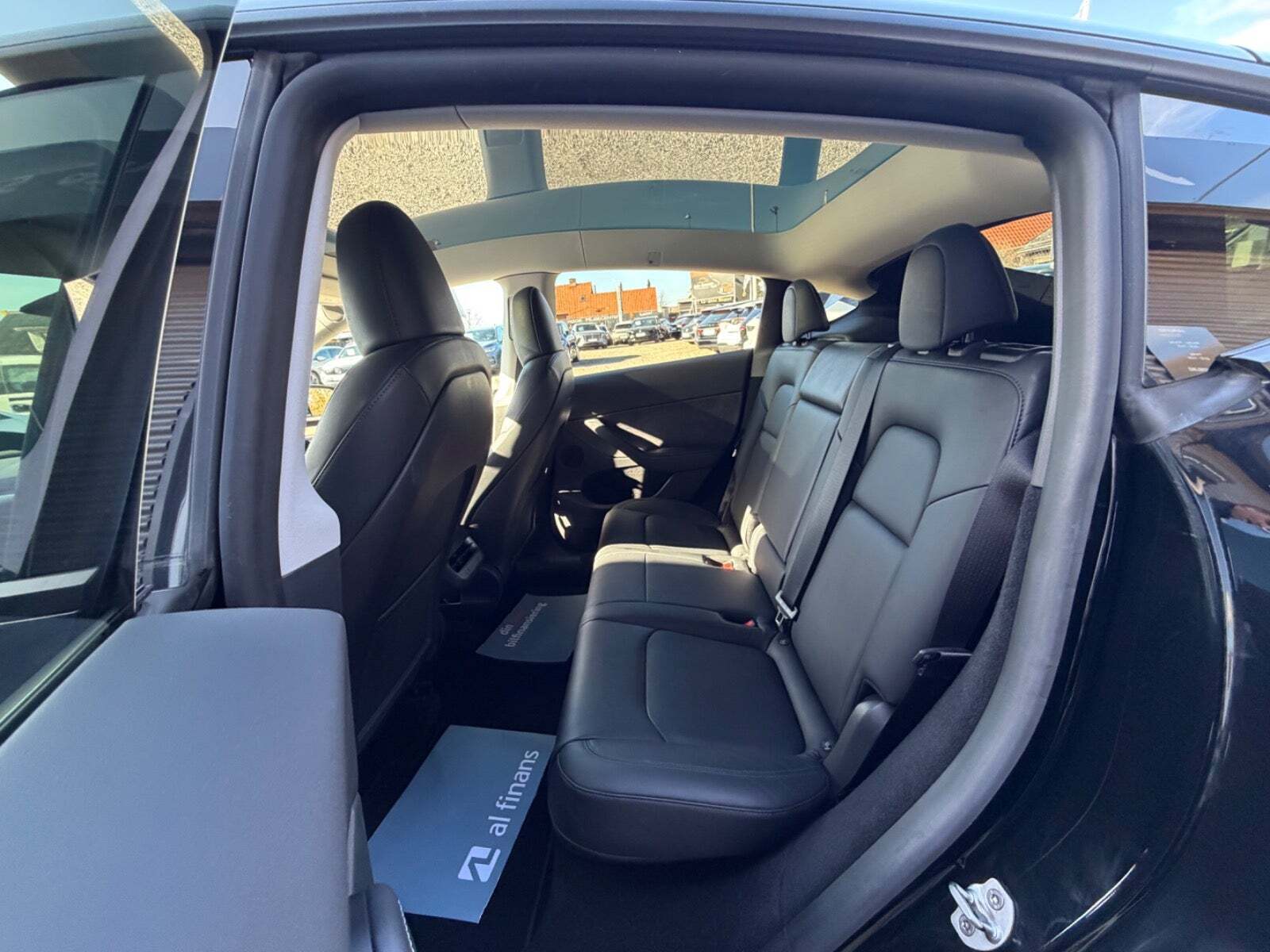 Tesla Model Y Performance AWD