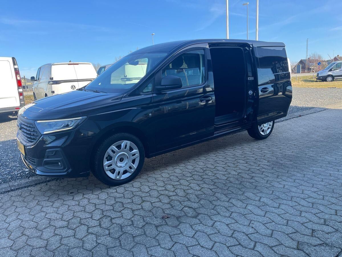 Sort Ford Transit Connect fra 2026