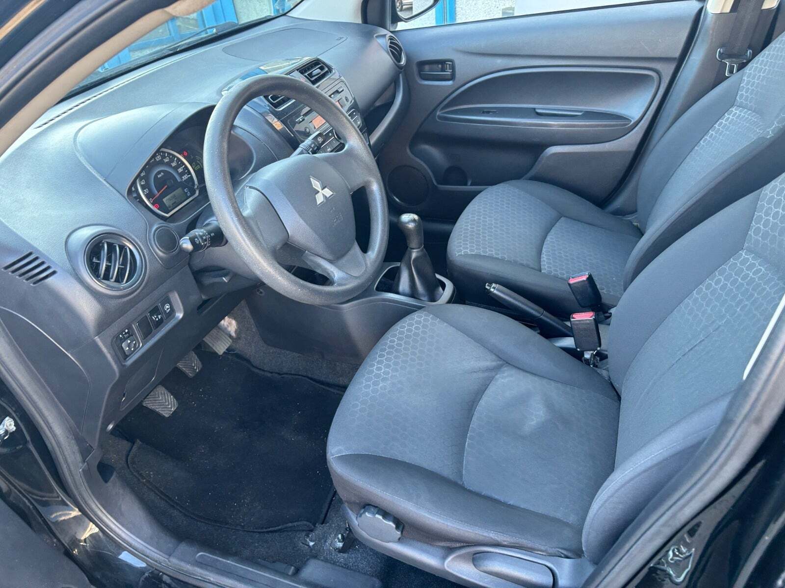 Mitsubishi Space Star 1,0 Inform