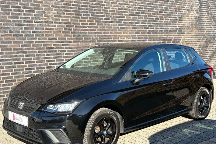 Sort Seat Ibiza fra 2023 set udefra
