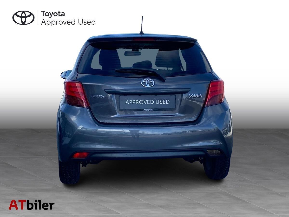 Toyota Yaris 1,3 VVT-I T2 Komfortpakke Sportspakke 100HK 5d 6g