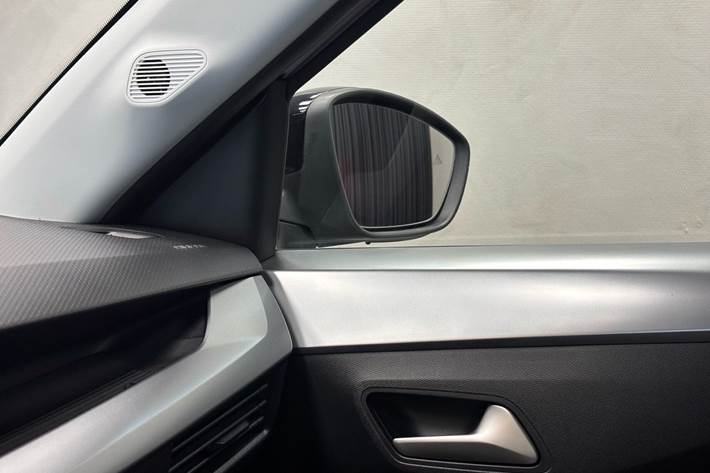 Grå Opel Frontera fra 2025