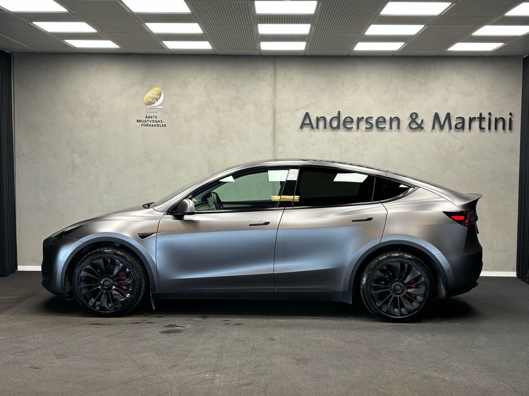 Tesla Model Y EL Long Range AWD 514HK 5d Aut.