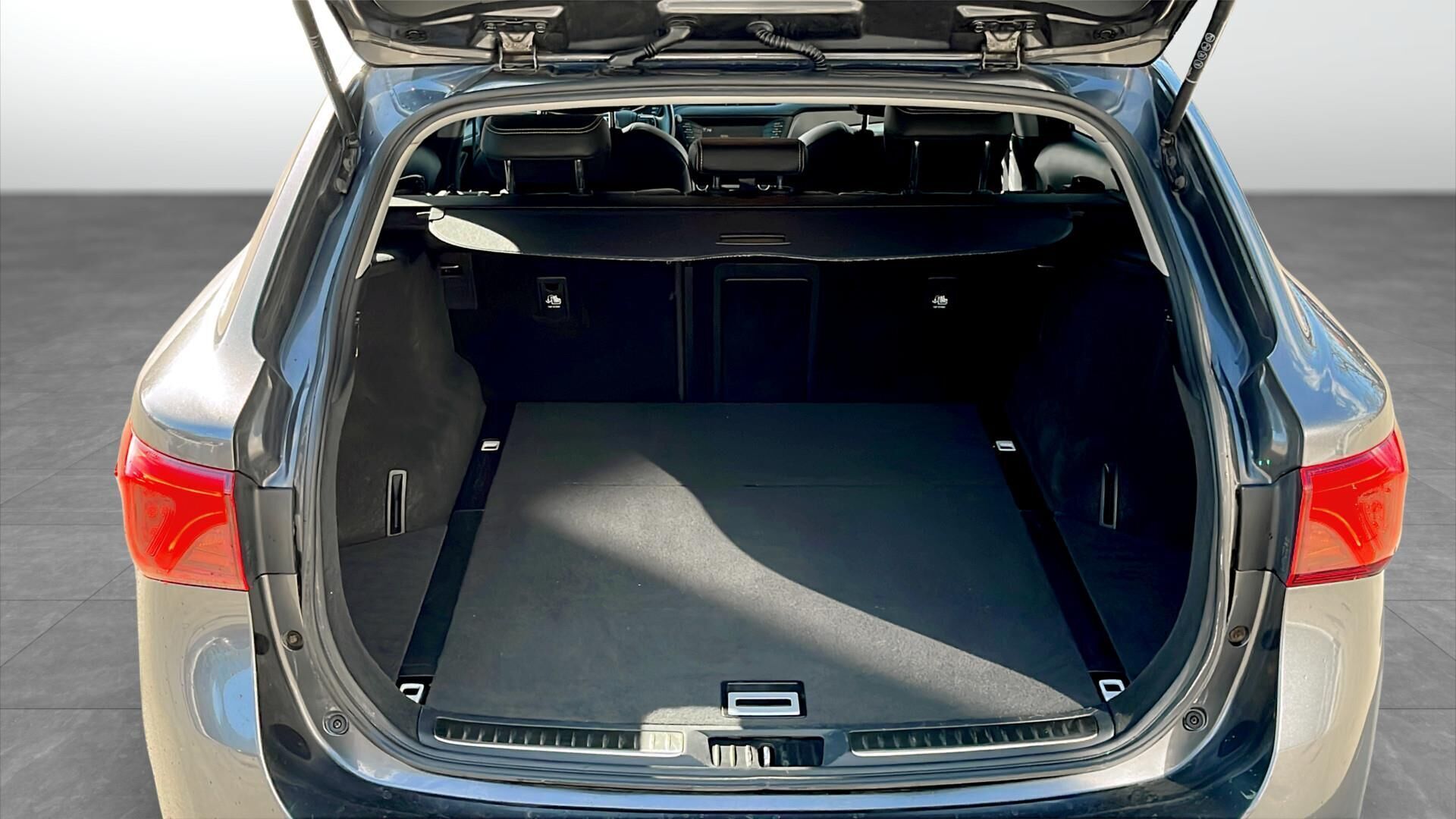 Toyota Avensis 1,8 Touring Sports VVT-I T2 Premium 147HK Stc 6g