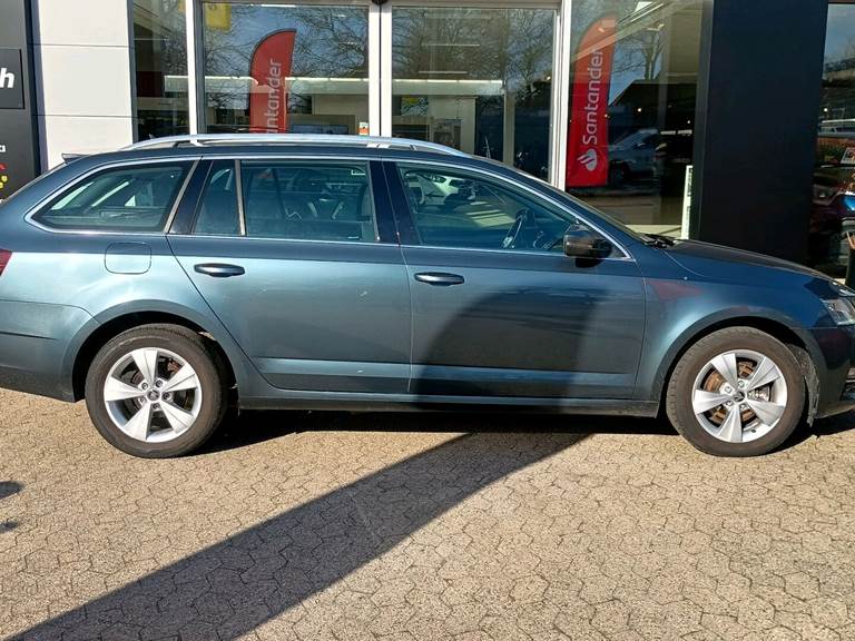 Skoda Octavia 1,5 Combi TSI ACT Celebration Plus DSG 150HK Stc 7g Aut.