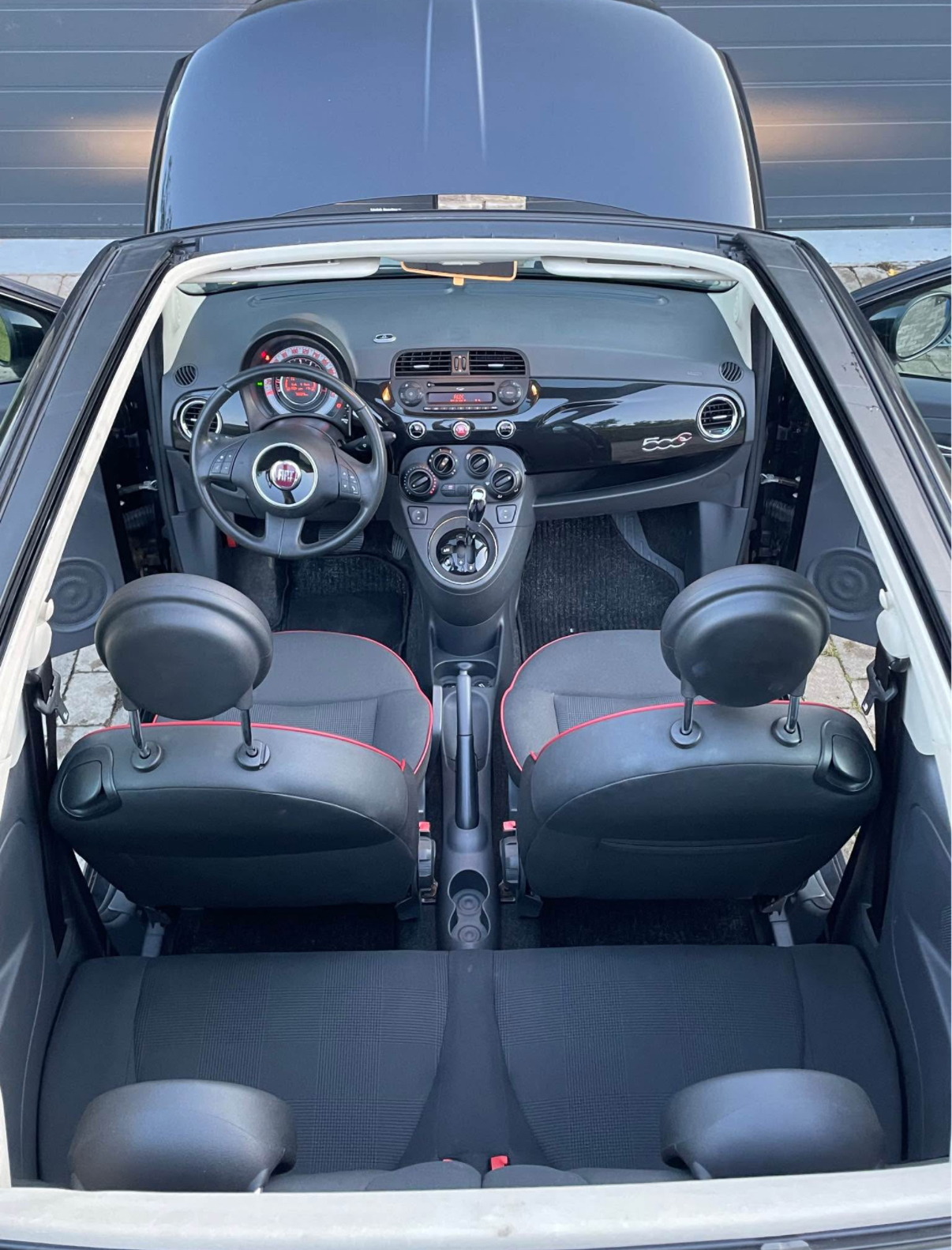 Sort Fiat 500 fra 2014