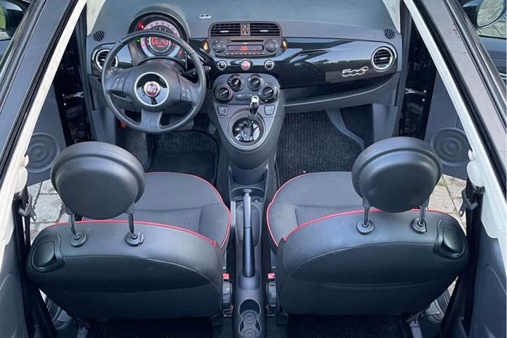 Sort Fiat 500 fra 2014