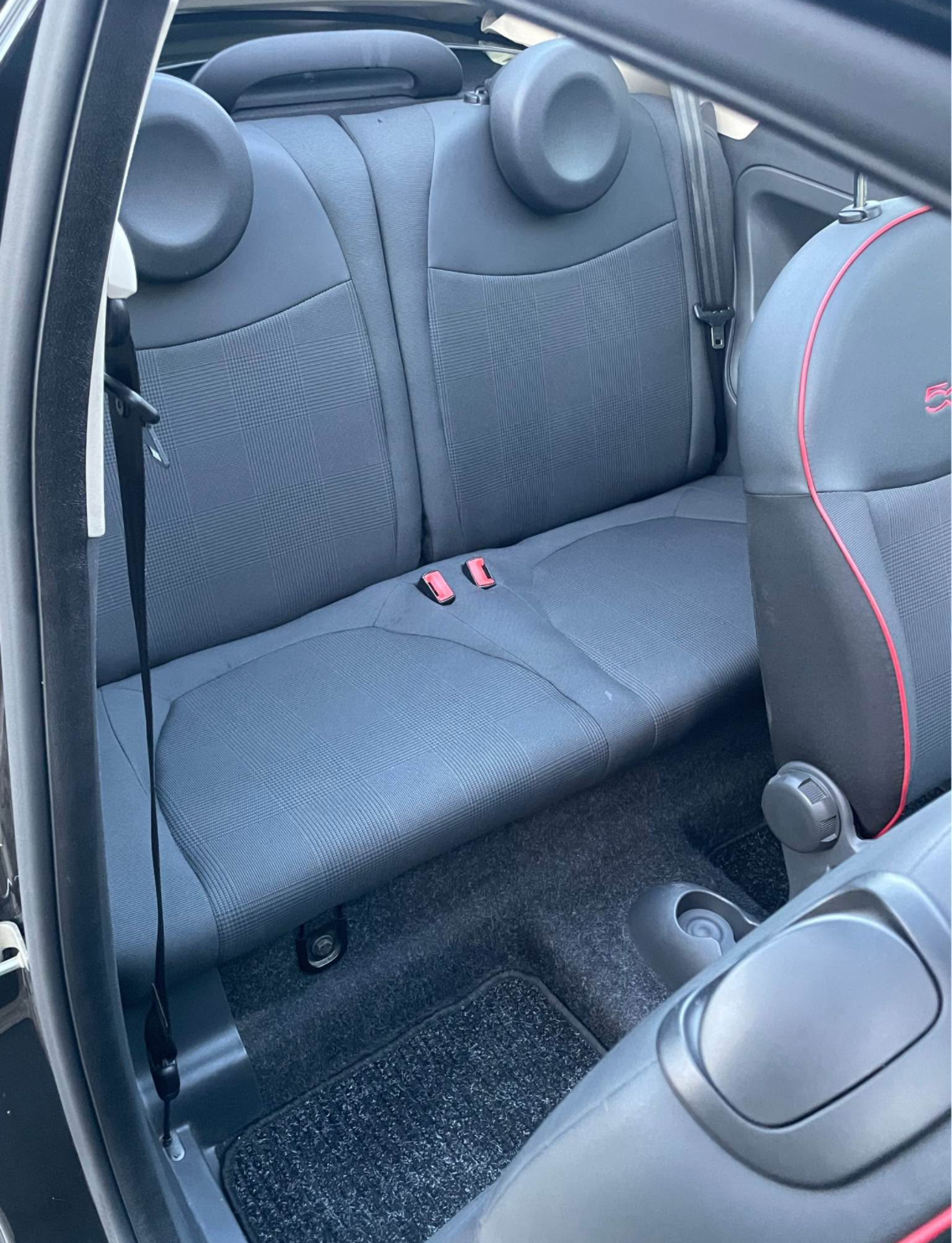 Sort Fiat 500 fra 2014
