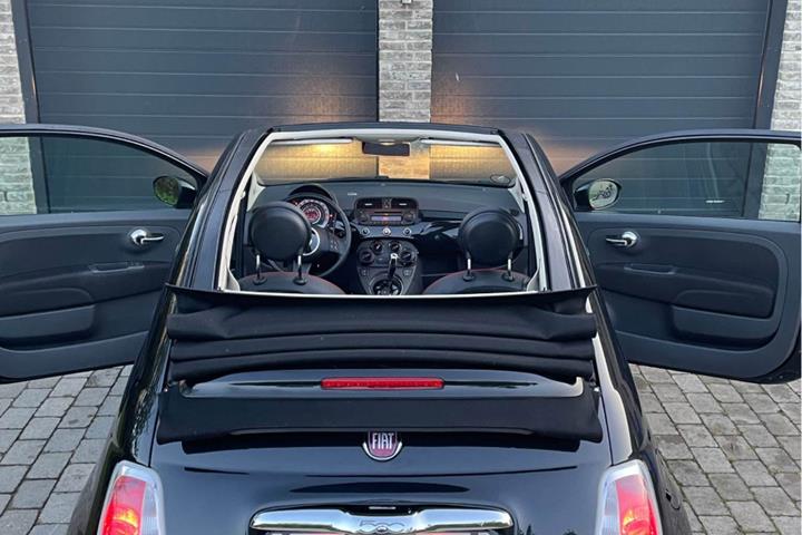 Sort Fiat 500 fra 2014