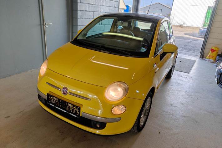 Gul Fiat 500 fra 2008