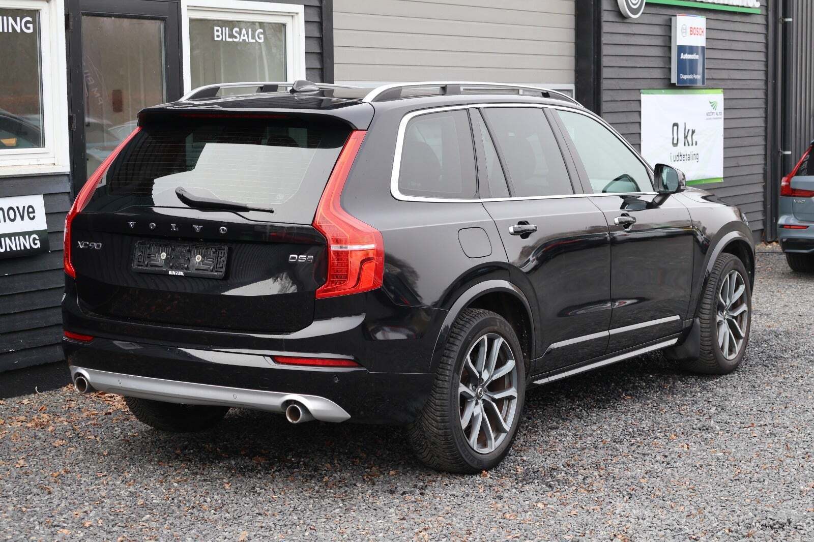 Sort Volvo XC90 fra 2017