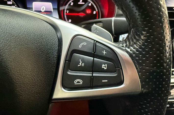 Hvid Mercedes C200 d fra 2017