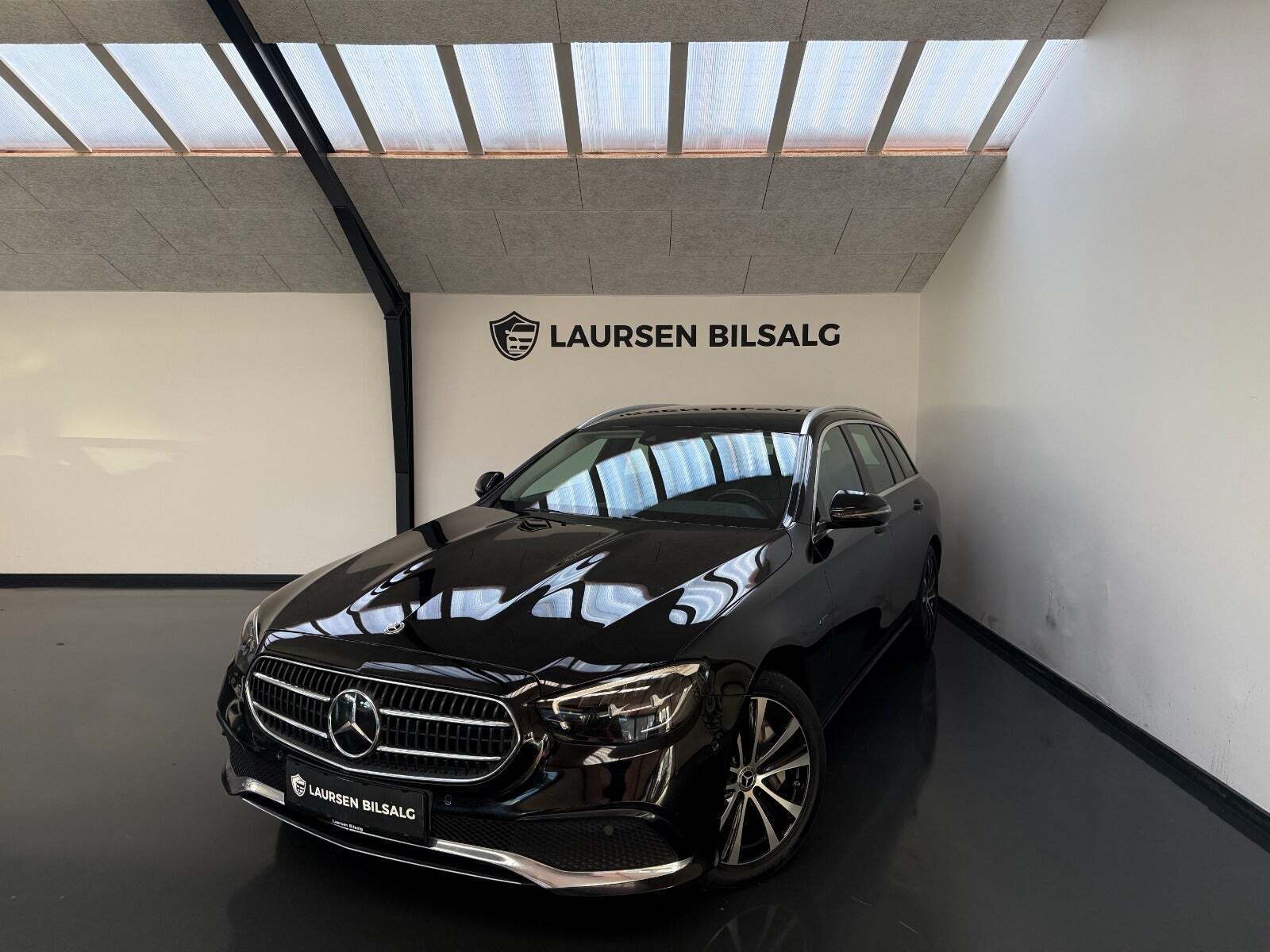 Mercedes E300 de 2,0 Avantgarde stc. aut.