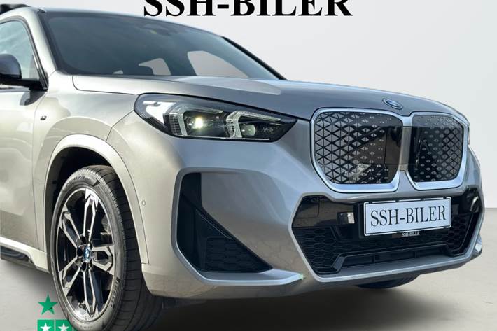 Beige BMW iX1 fra 2024