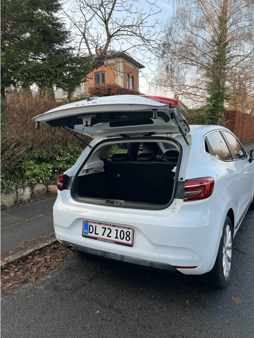 Hvid Renault Clio V fra 2020