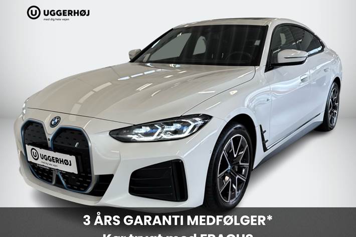 Hvid BMW i4 fra 2023 set udefra