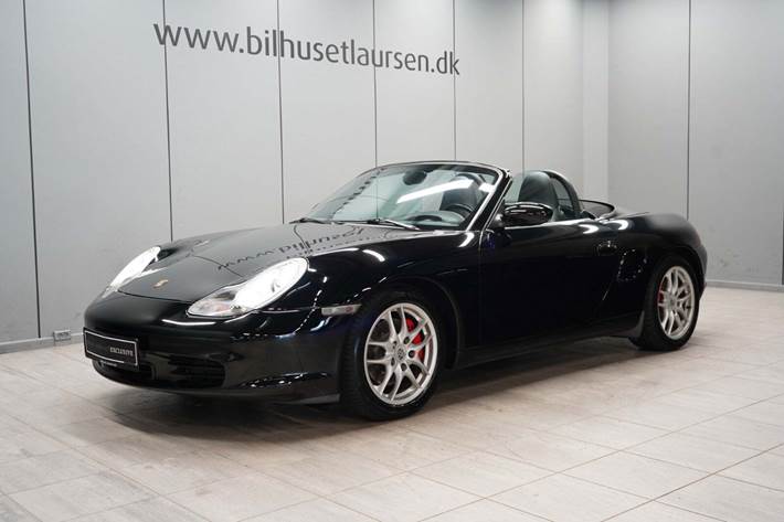 Sort Porsche Boxster S fra 2004