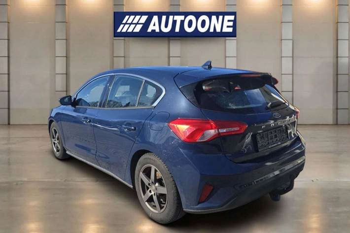 Blå Ford Focus fra 2019