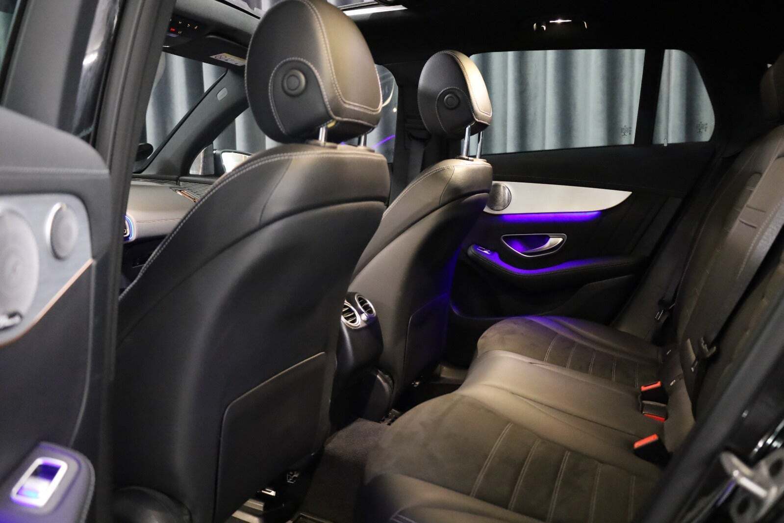 Sort Mercedes EQC400 fra 2021