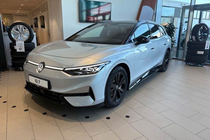Sølv VW ID.7 fra 2025