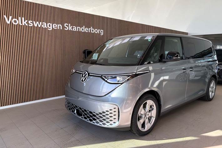 Sølv VW ID.Buzz fra 2026 set udefra