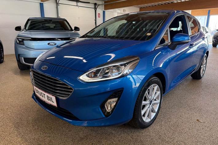 Blå Ford Fiesta fra 2019 set udefra