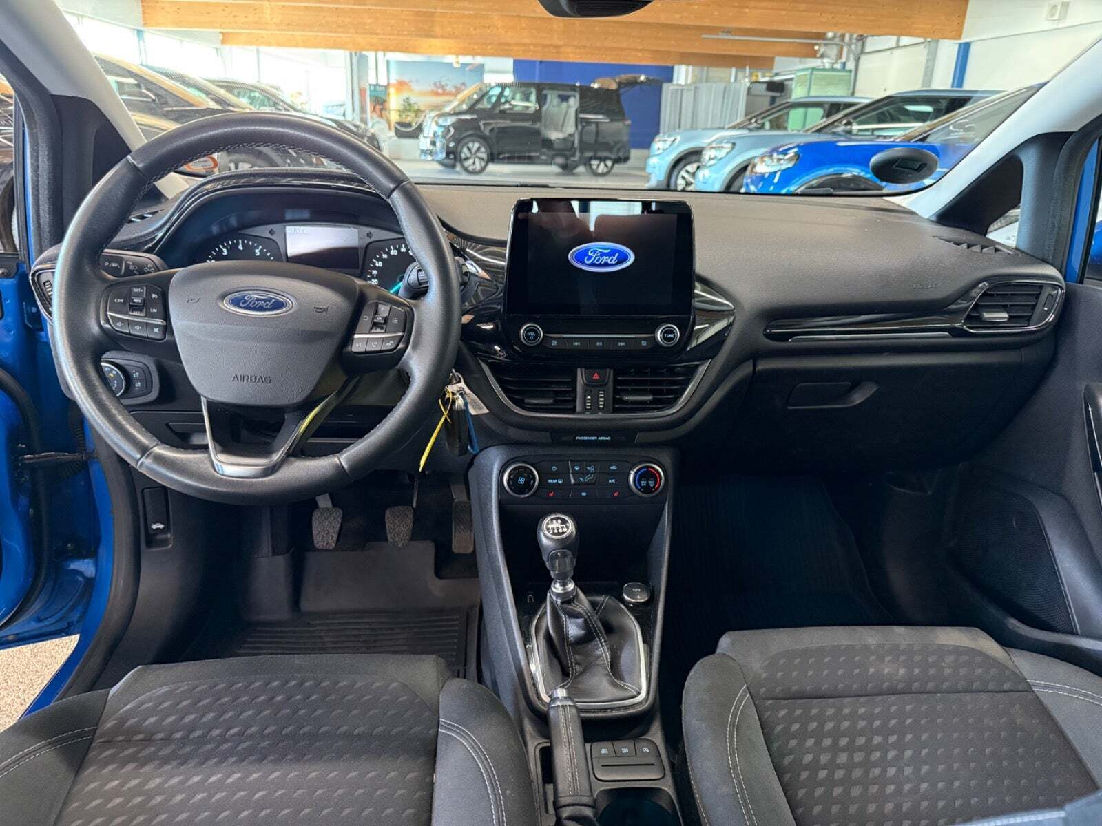 Blå Ford Fiesta fra 2019