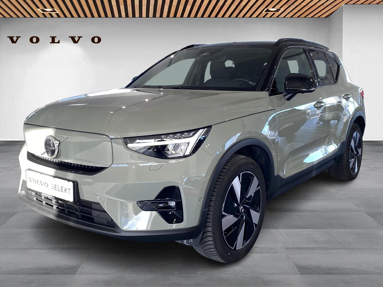 Volvo XC40 Recharge Extended Range Ultimate 252HK 5d Aut.