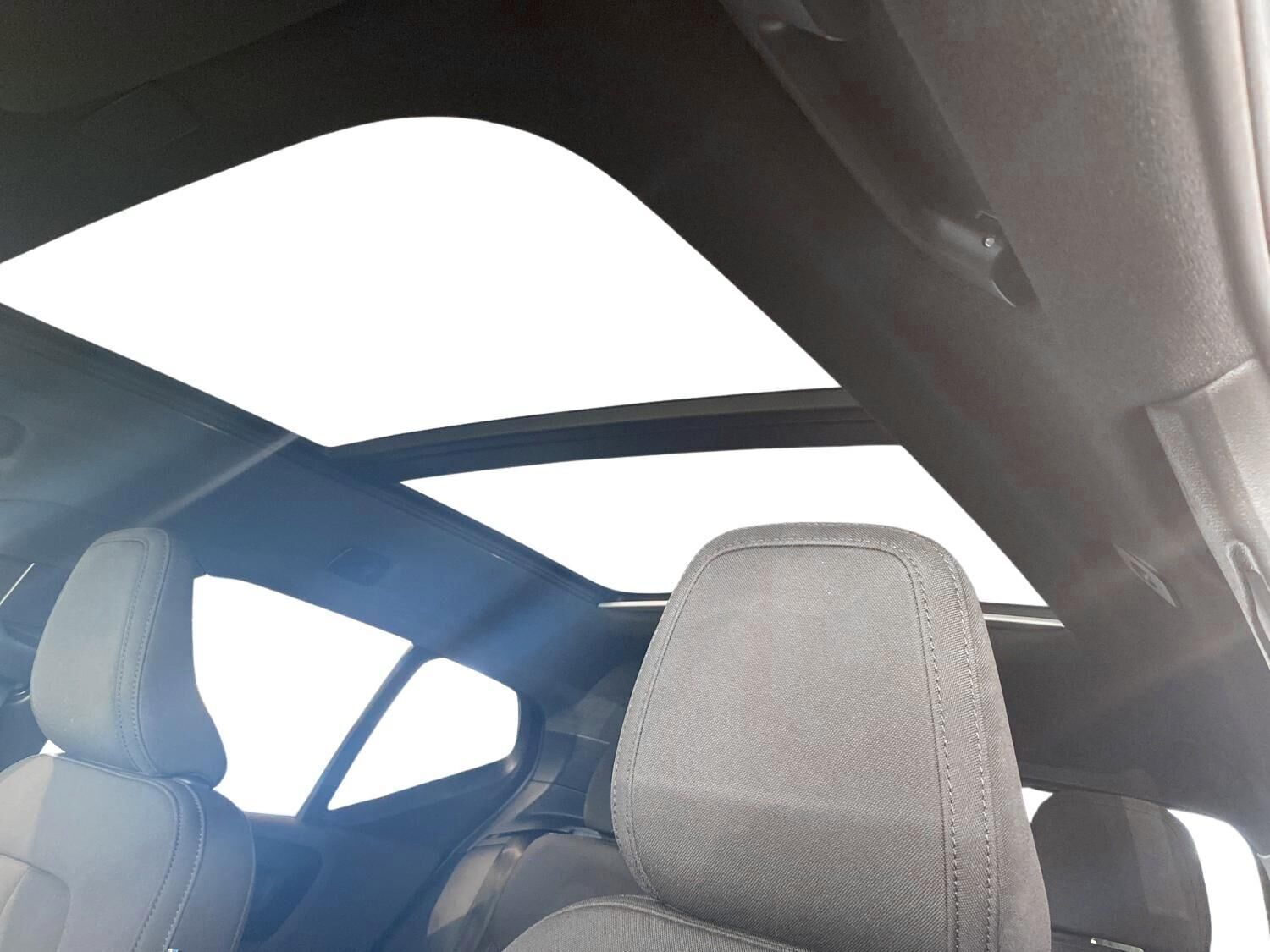 Grøn Volvo XC40 fra 2024