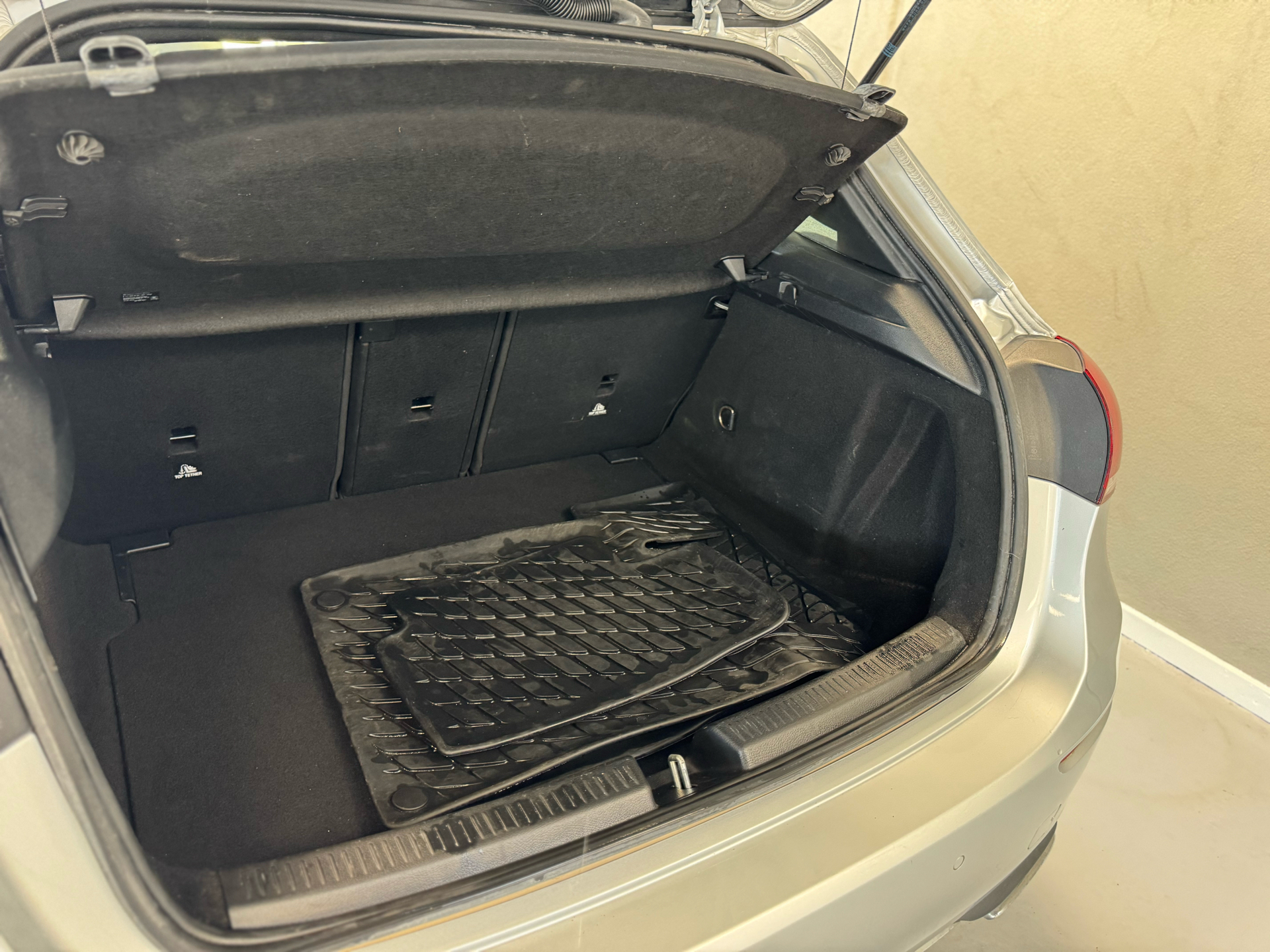 Sølv Mercedes A200 fra 2019