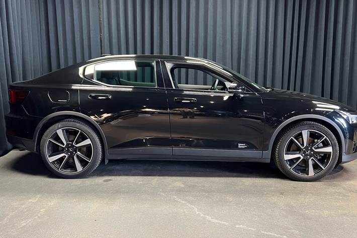 Sort Polestar 2 fra 2023