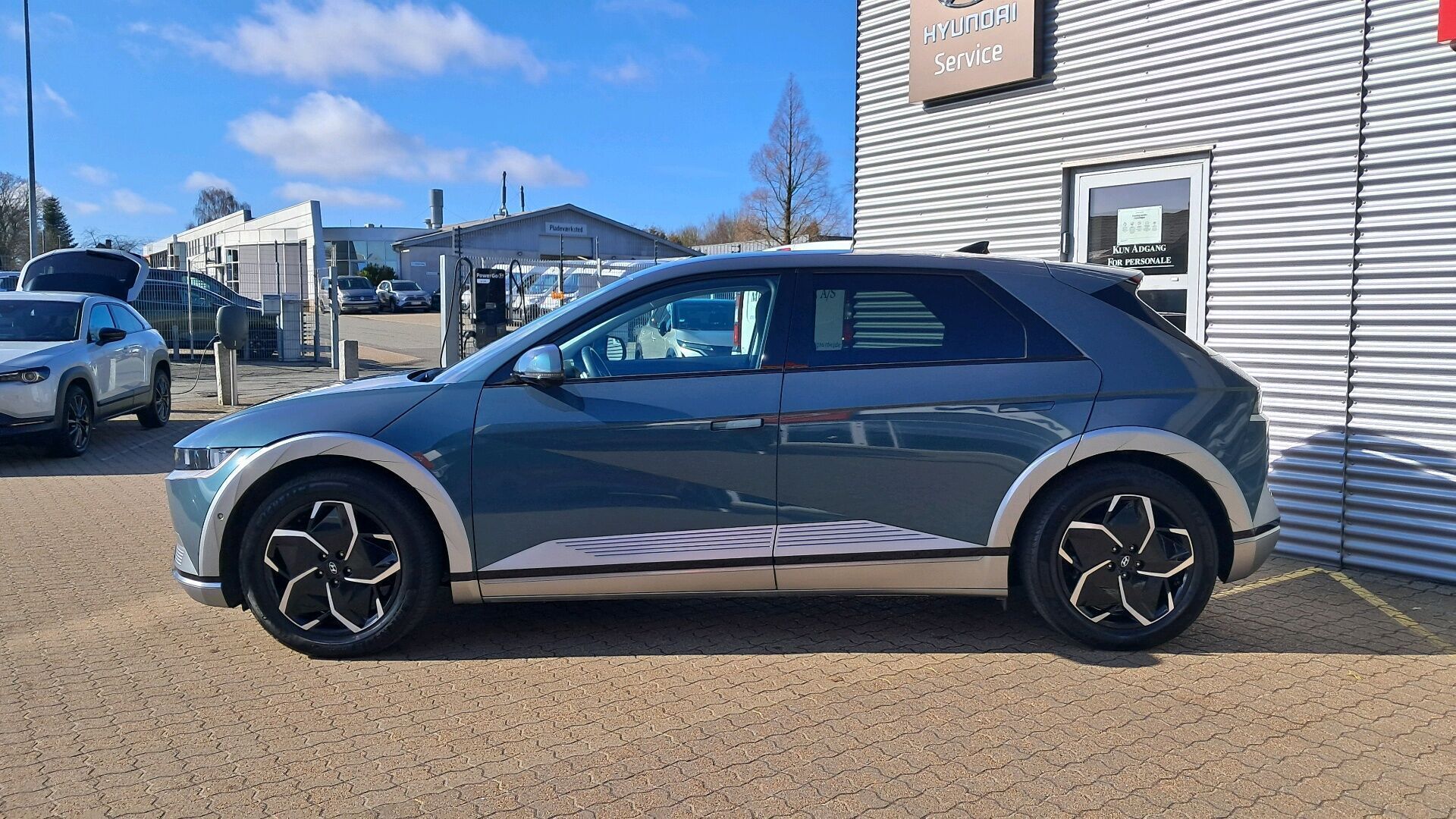 Hyundai Ioniq 5 Electric 72,6 kWh Ultimate 4WD 306HK 5d Aut.