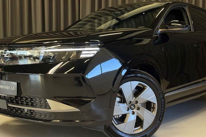 Sort Opel Grandland-e fra 2025