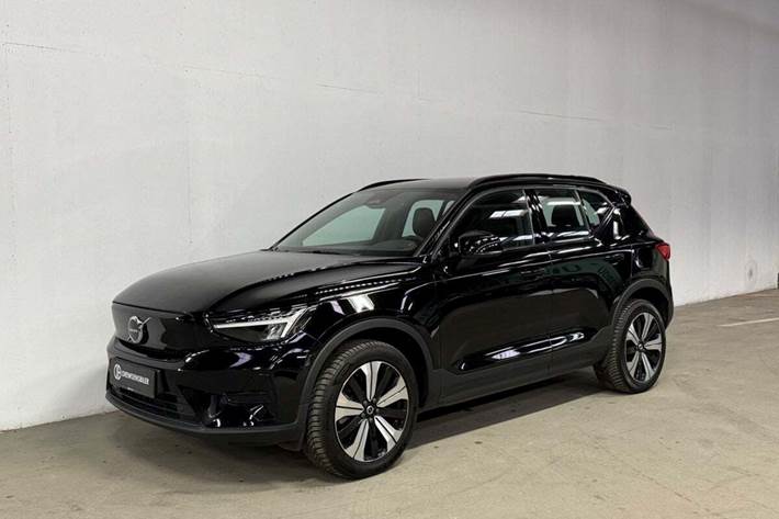 Sort Volvo XC40 fra 2023