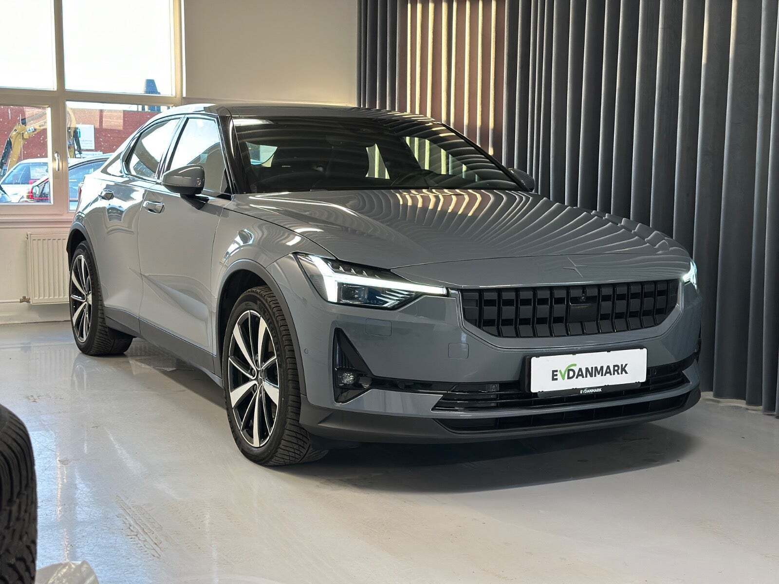 Polestar 2 Long Range AWD