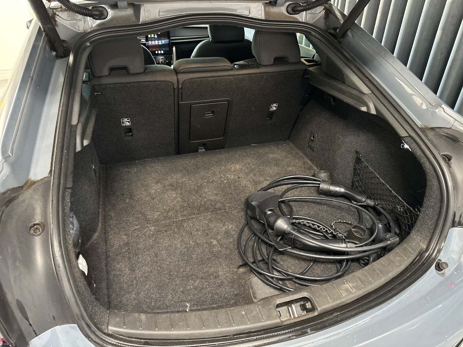 Grå Polestar 2 fra 2021