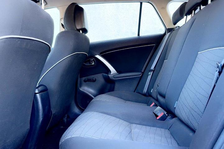 undefined Toyota Avensis fra 2014