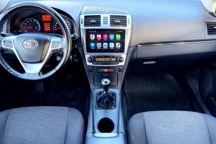 undefined Toyota Avensis fra 2014