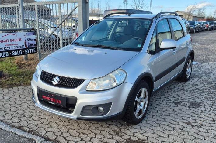 undefined Suzuki SX4 fra 2010 set udefra